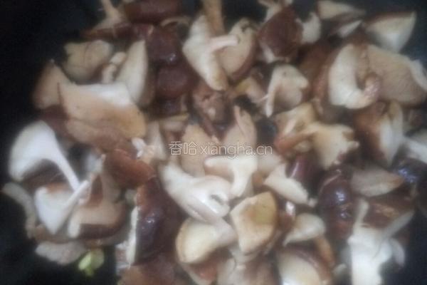 香菇豆芽菜的做法图解5