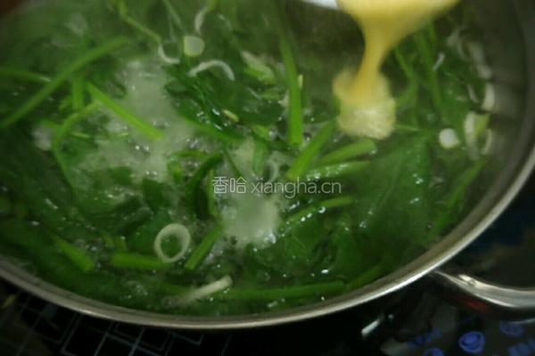 蛋花菠菜汤的做法图解5