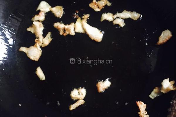 酸菜猪肉炖粉条的做法图解3