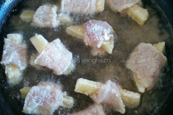土豆炸里脊肉的做法图解4