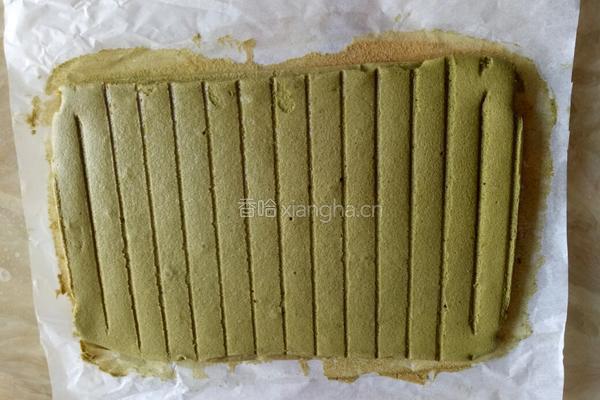 抹茶奶油蛋糕卷的做法图解16