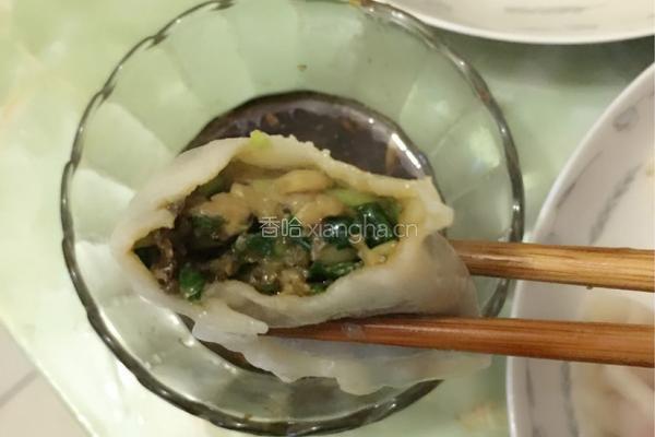 韭菜香菇木耳肉饺子的做法图解11