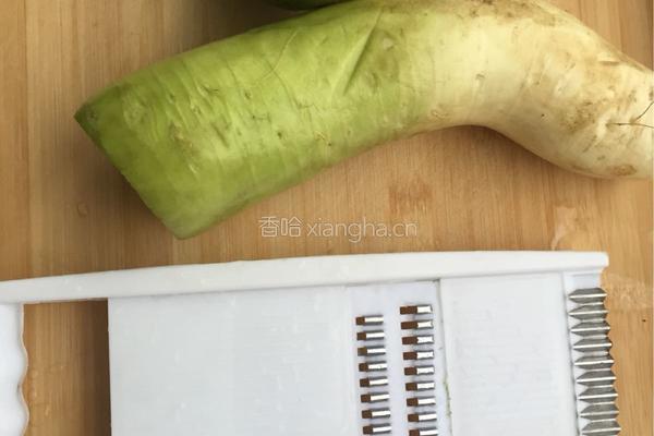 萝卜丝素馅饺子的做法图解1