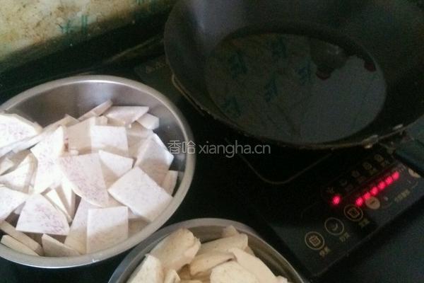 炸番薯豆沙春卷的做法图解1