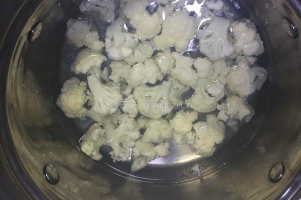 牛奶花椰菜的做法图解2