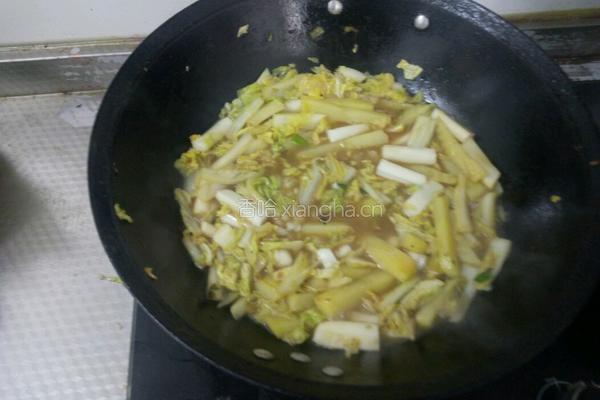 年糕土豆炖白菜的做法图解8