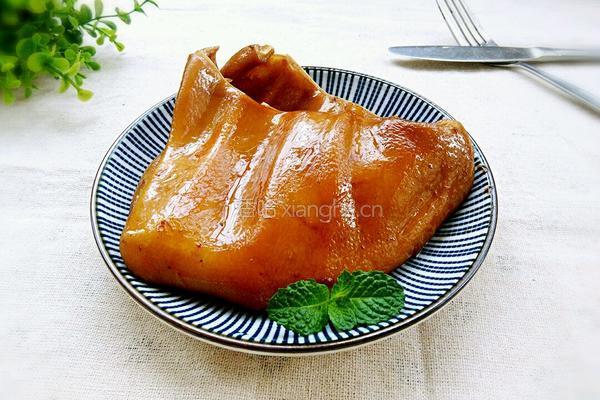 卤猪耳的做法图解12