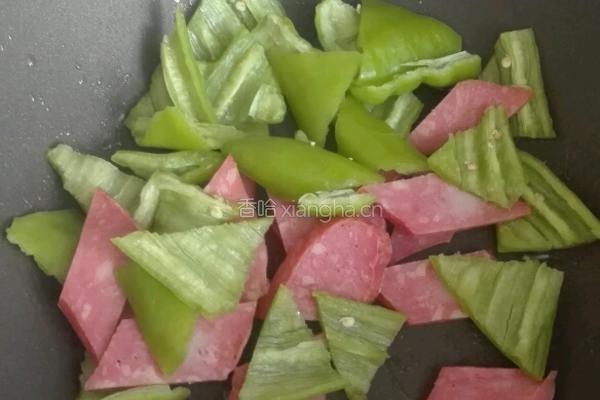 火腿尖椒干豆腐的做法图解3
