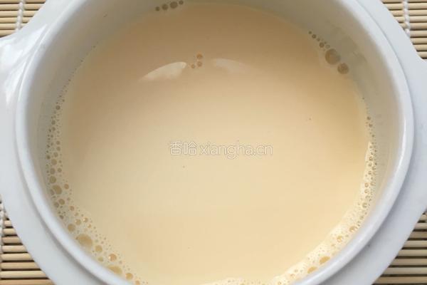 牛奶蒸鸡蛋的做法图解5
