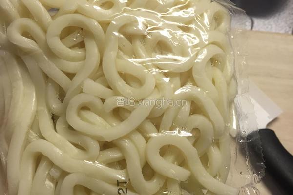 日系野菜乌冬面的做法图解1