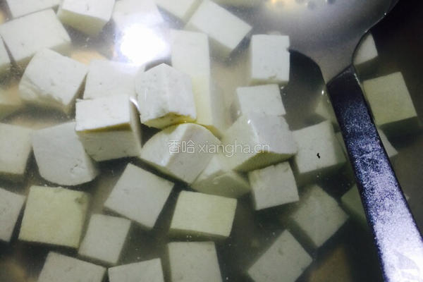 双味猪血豆腐的做法图解4