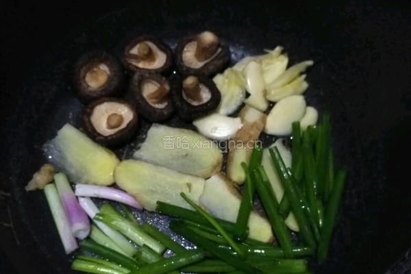 电饭煲焖鸡的做法图解3