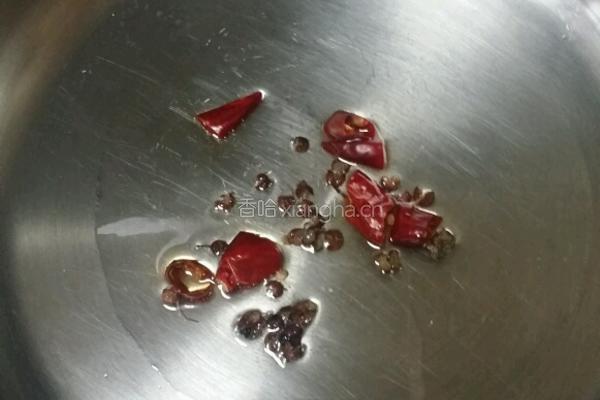 小鸡炖蘑菇的做法图解9