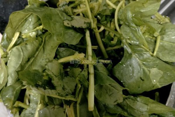 6寸菠菜戚风蛋糕的做法图解1