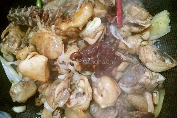 土豆蘑菇炖鸡块的做法图解8