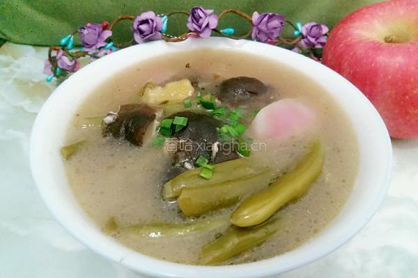 腊肉炖汤的做法图解1