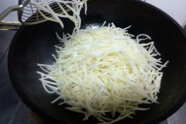 尖椒土豆丝的做法图解5