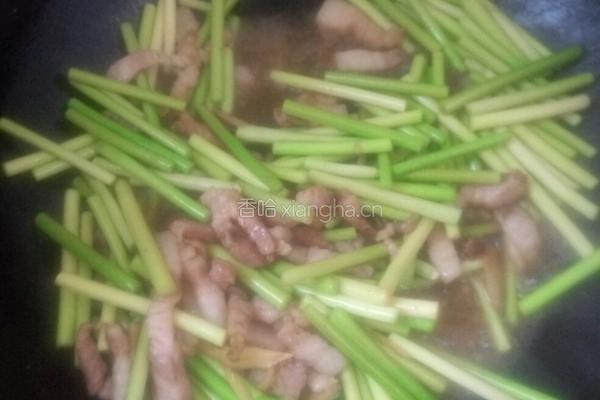 蒜台炒肉的做法图解4