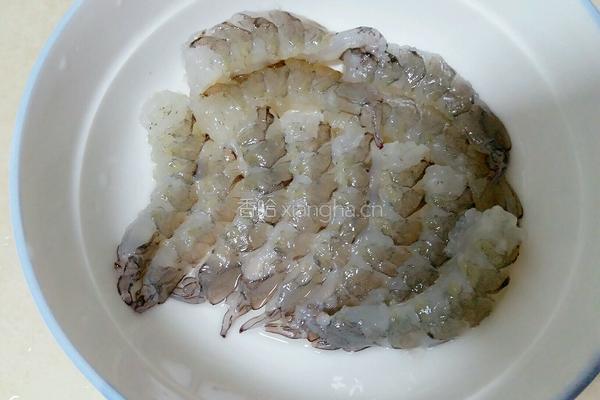 自制虾肉馄饨的做法图解2