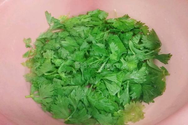 芹香豆腐丸子的做法图解2