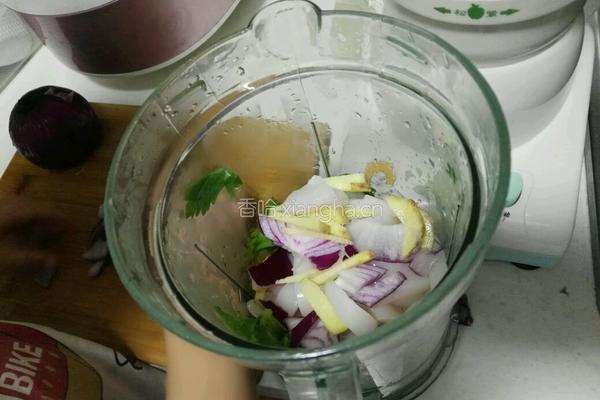 芹香豆腐丸子的做法图解3