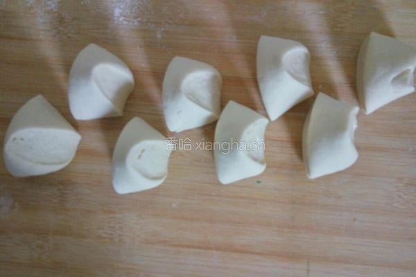 肉丁白菜包子的做法图解13