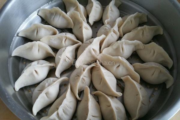 牛肉萝卜蒸饺的做法图解8