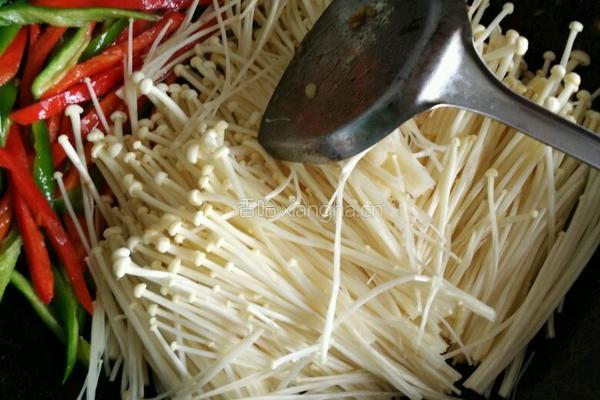 金针菇炒肉丝的做法图解6