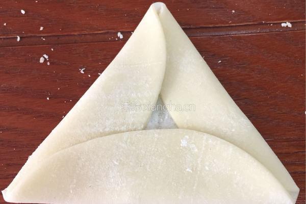 花样水饺的做法图解1