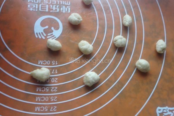 淡奶油龙猫挤挤面包的做法图解6