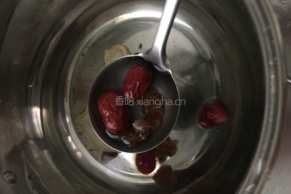 当归桂圆红糖水的做法图解2