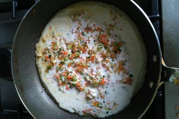 培根洋葱胡萝卜软饼的做法图解3