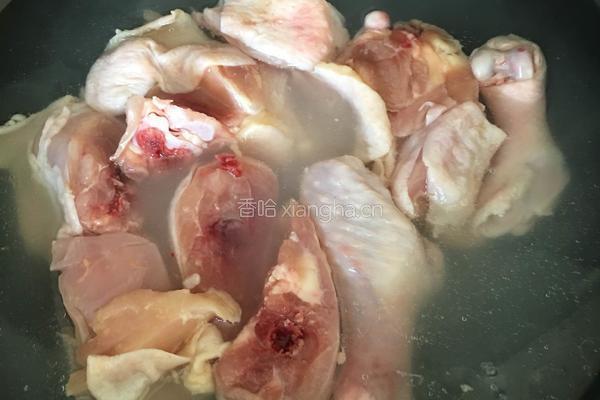 土豆萝卜炖鸡块儿的做法图解3