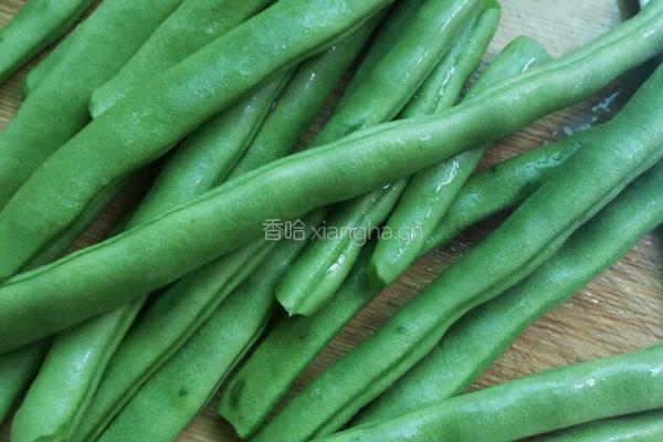 豆角炒香干的做法图解1