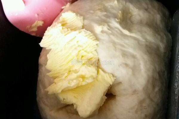 吞拿魚栗米大包的做法图解2