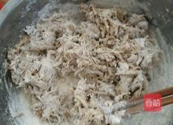 炸素香菇脚饼的做法图解2