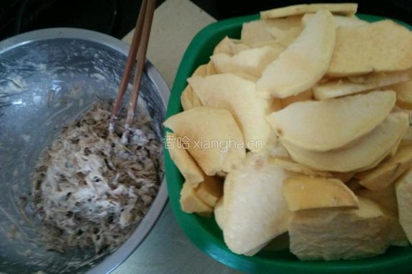 炸素香菇脚饼的做法图解4
