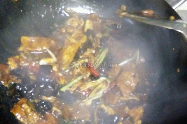 豆腐炒肉的做法图解4