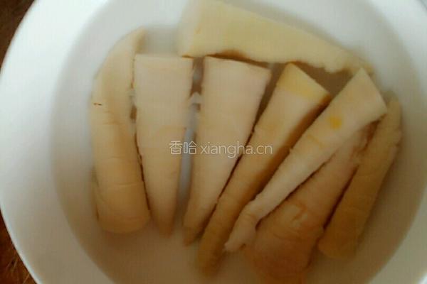 双椒竹笋的做法图解2
