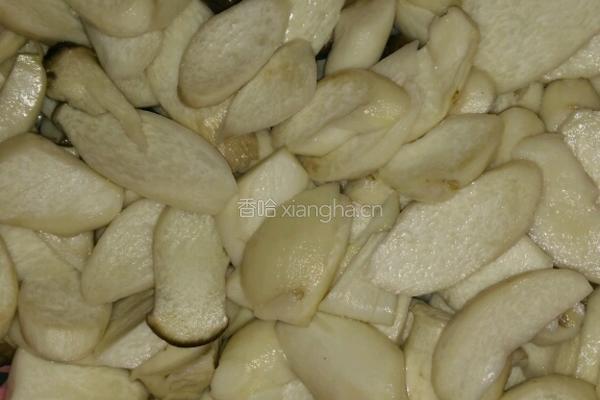 杏鲍菇炒青椒的做法图解1