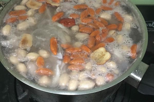 排骨蓮藕湯的做法图解4