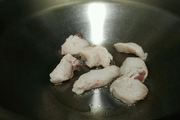 土豆炖羊肉的做法图解2