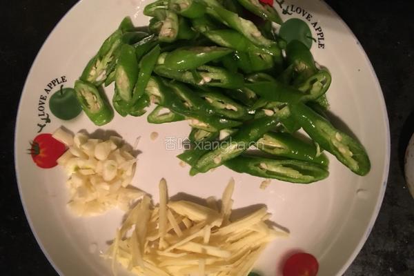 香芹炒腰花的做法图解5