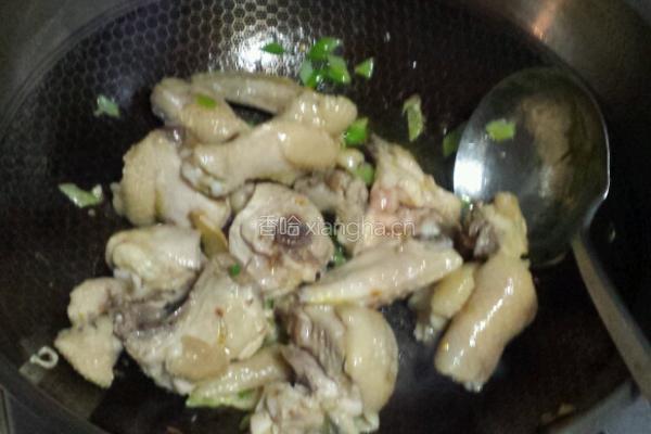 小鸡炖蘑菇的做法图解6