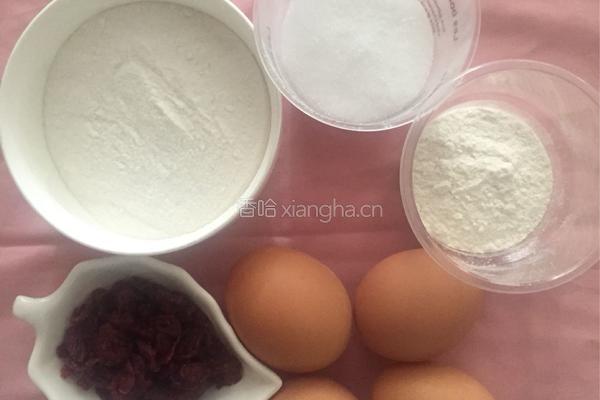 蔓越莓糯米蒸蛋糕的做法图解1