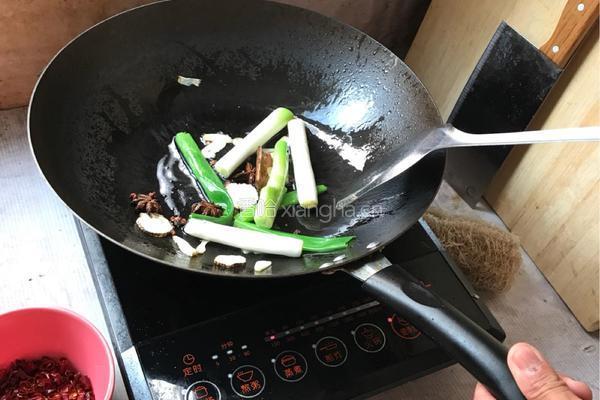 莲藕炖鸡腿的做法图解8