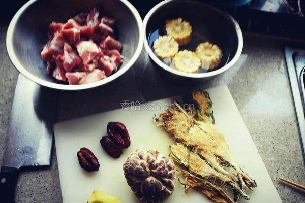 霸王花花菇煲排骨的做法图解1