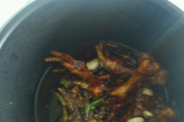 炖鸡爪的做法图解4