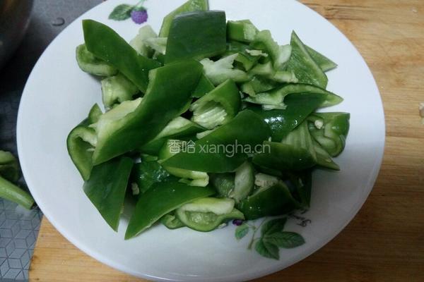 辣子鸡丁的做法图解3