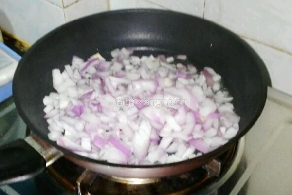 鸡肉番茄芝士焗饭的做法图解3